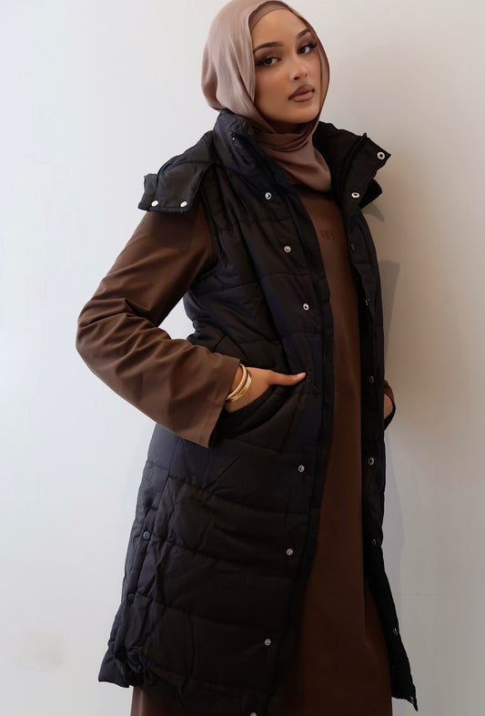 Sleeveless puffer jacket