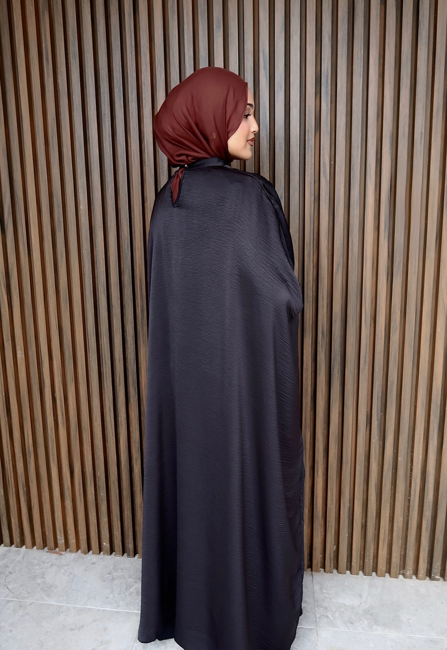 Noir silk butterfly Abaya