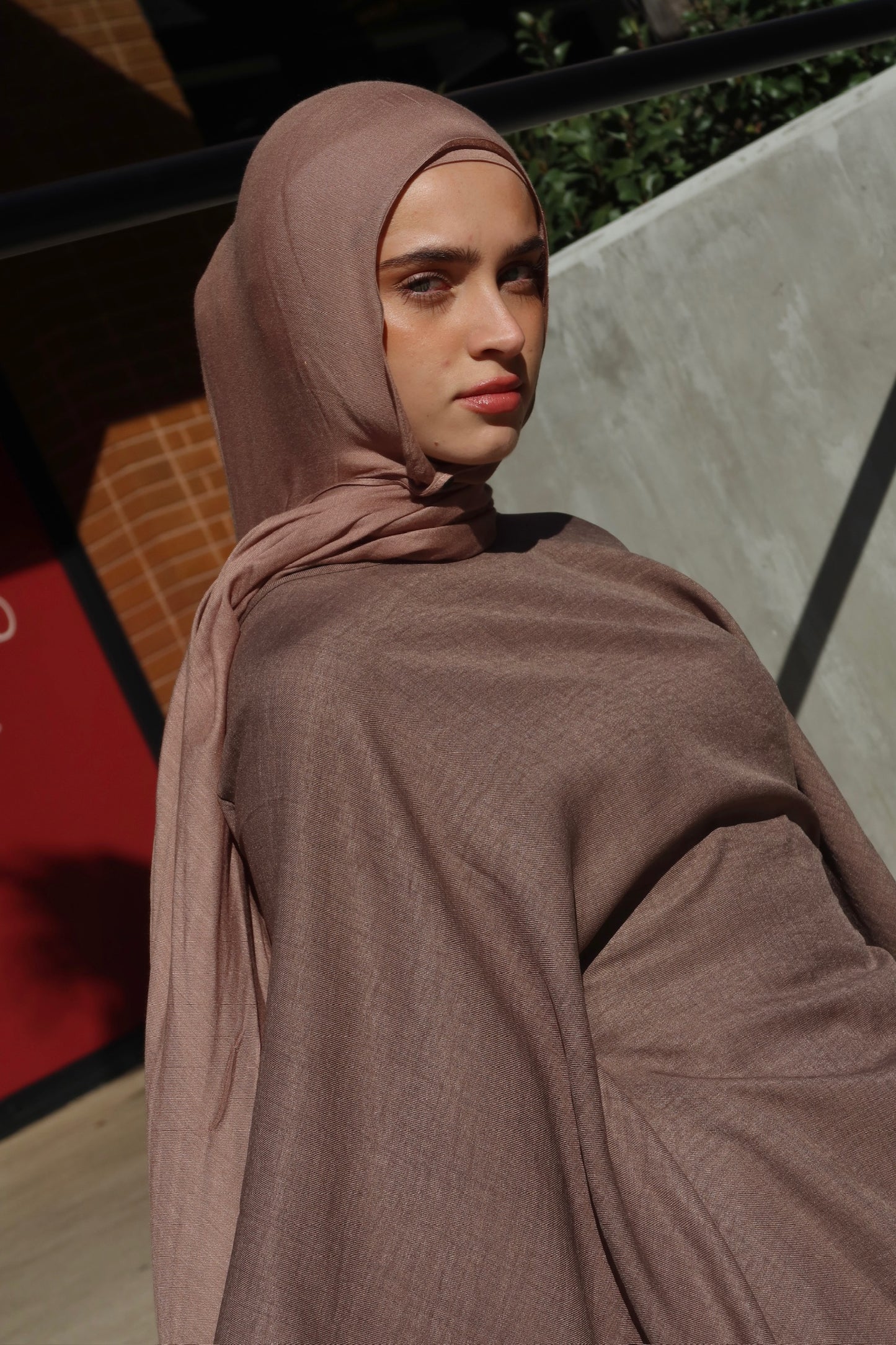 Aisha set