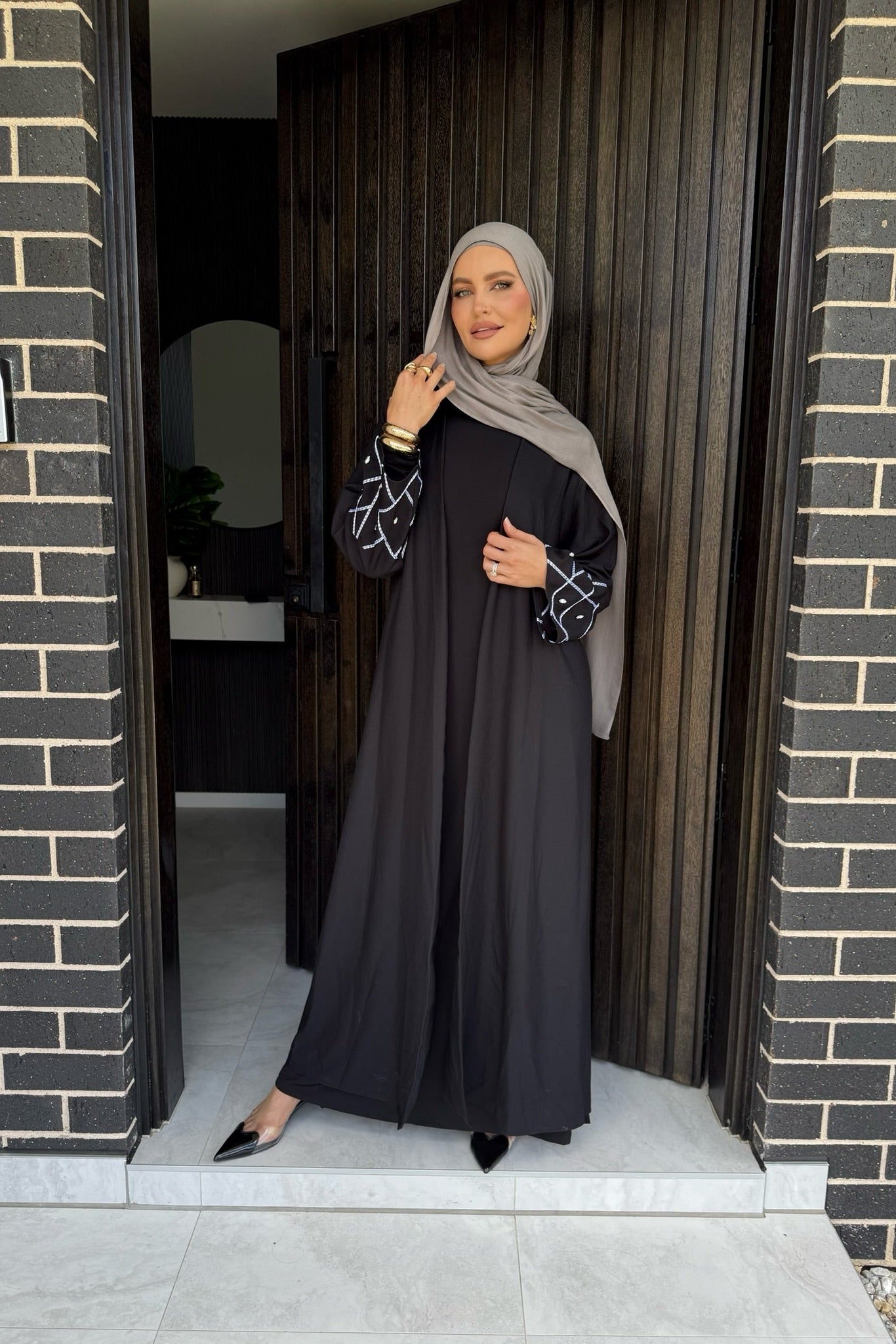 Diamond Sleeve Open Abaya - Black