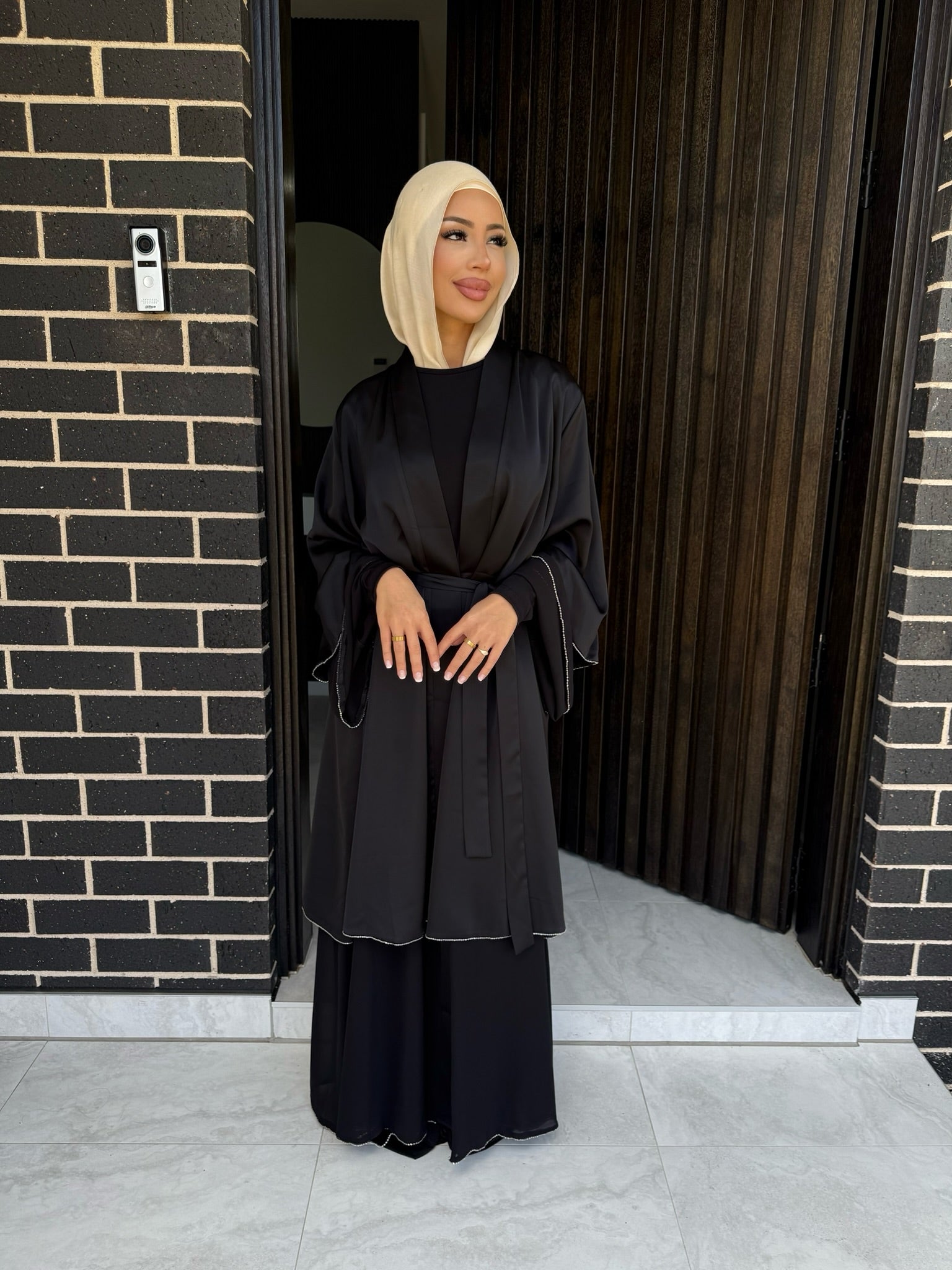 ZAHRA Abaya