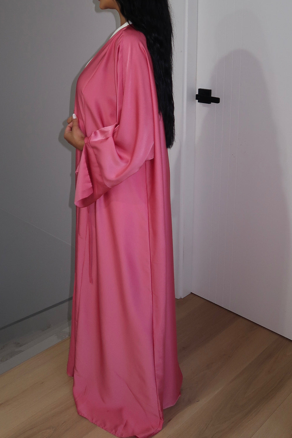 Silk-Feel Abaya – Ramadan Edit