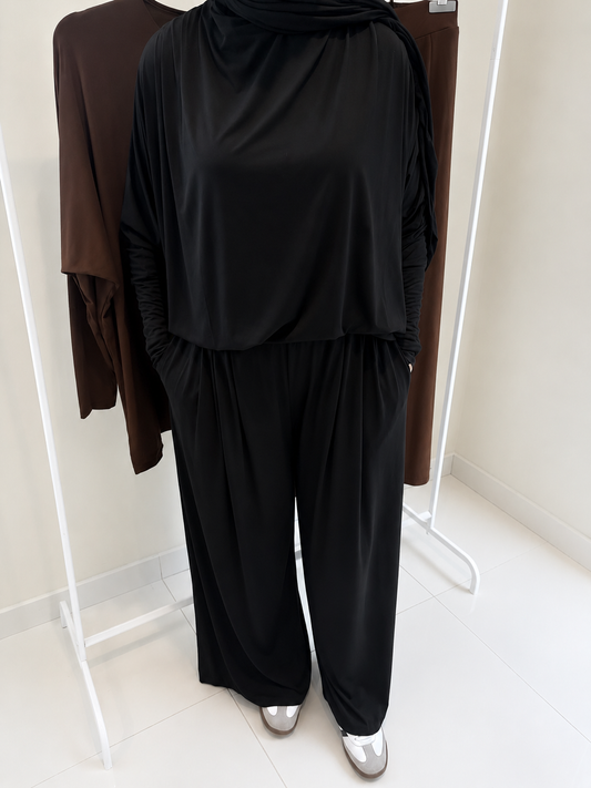 Rania sets