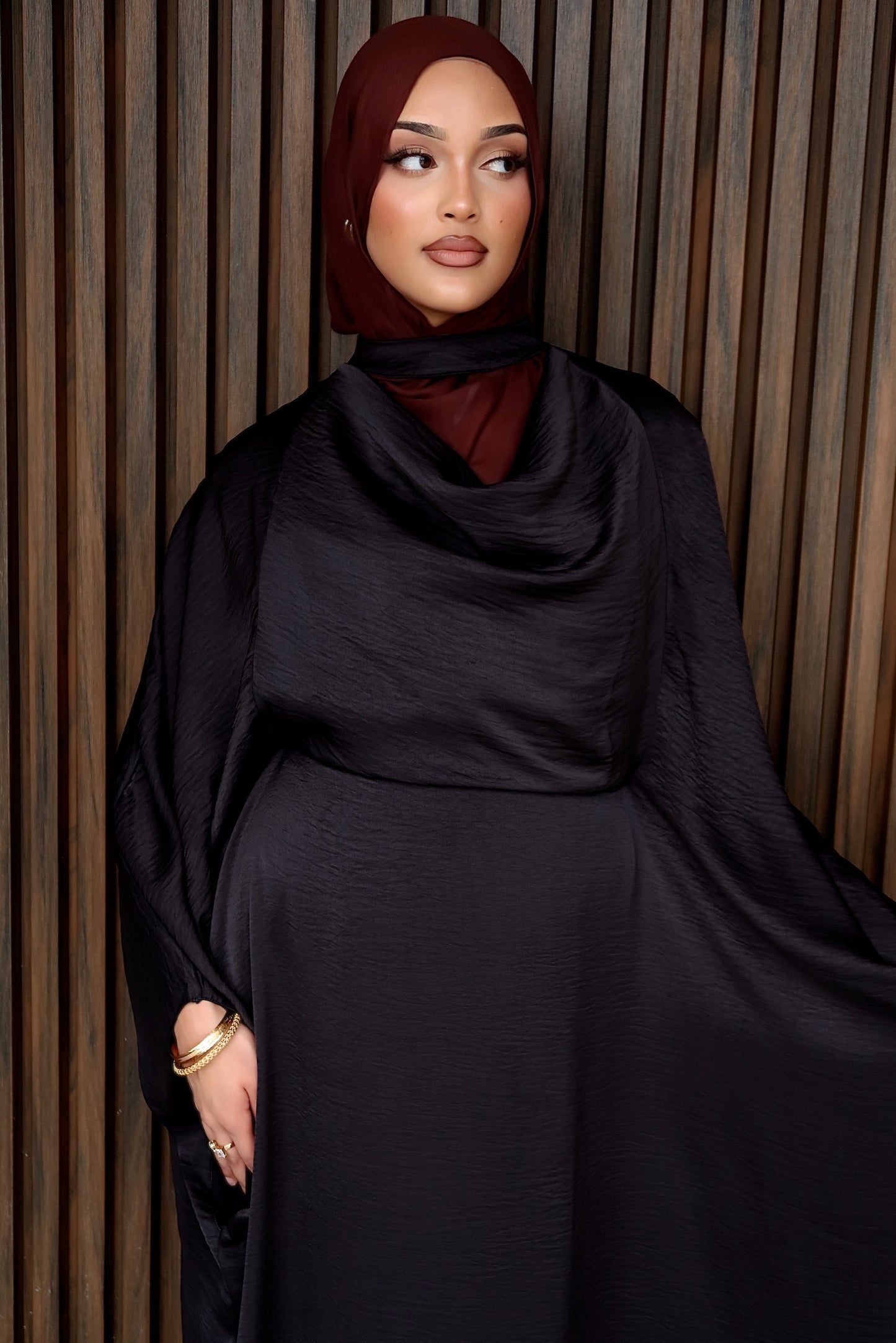 Noir silk butterfly Abaya