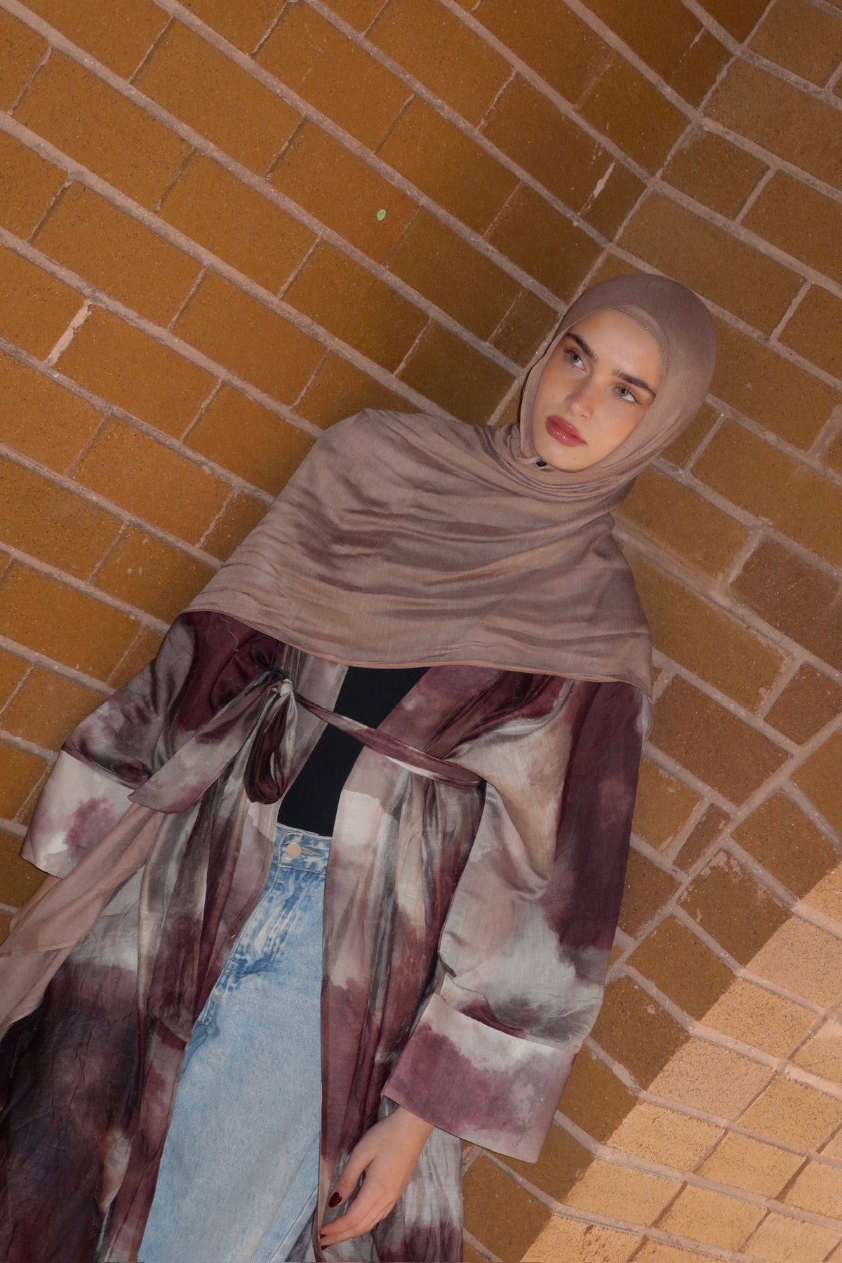 Lumière Abaya