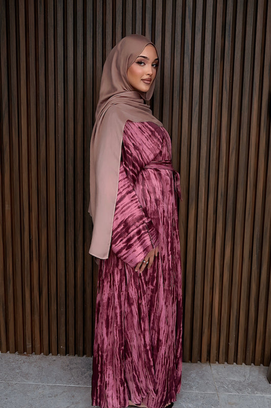 Rouge Abaya