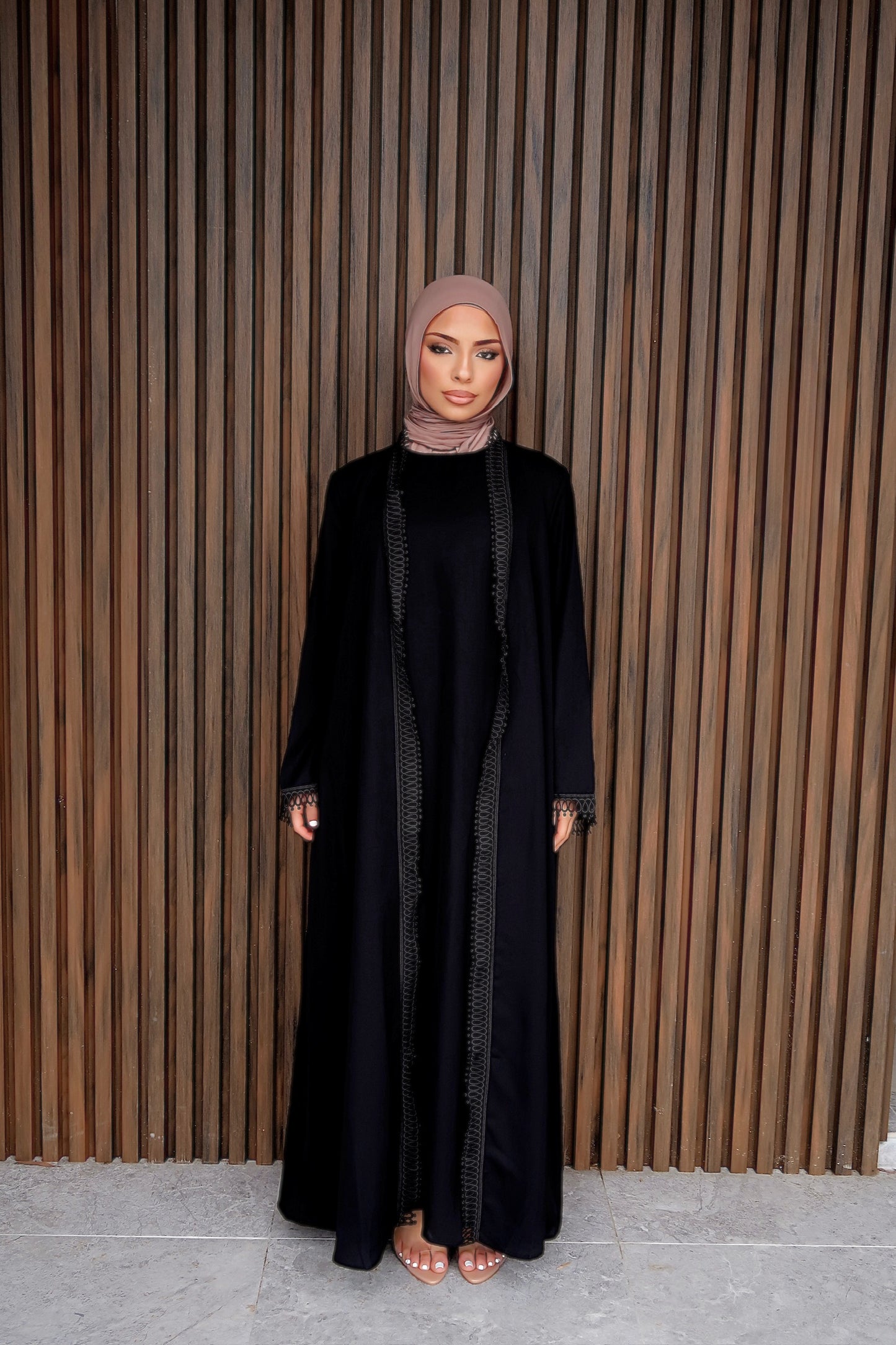 Qamari Abaya
