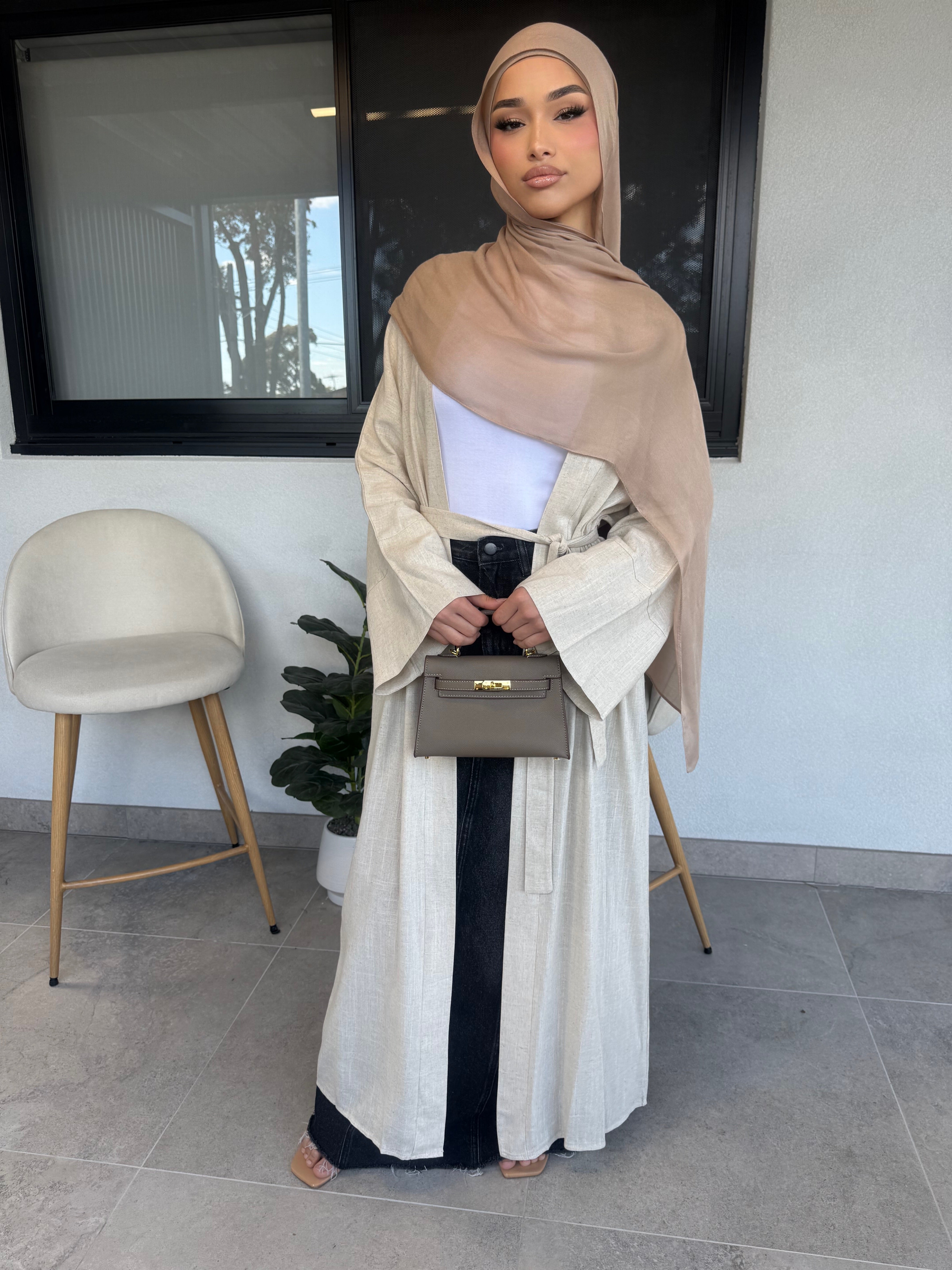 Amara open abaya