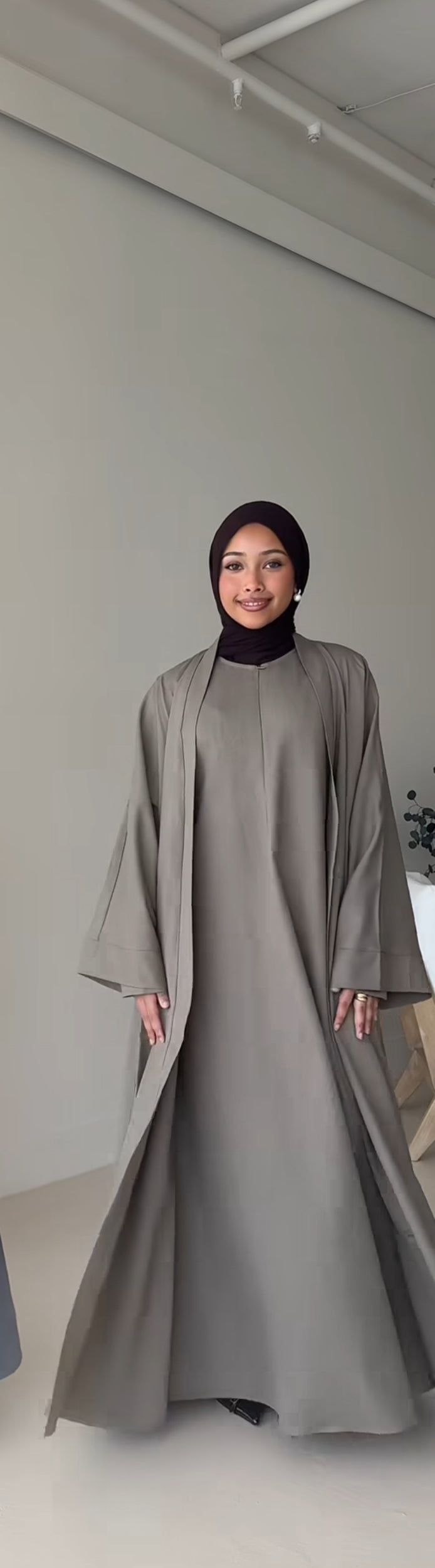 Ezra Linen 3 piece Abaya